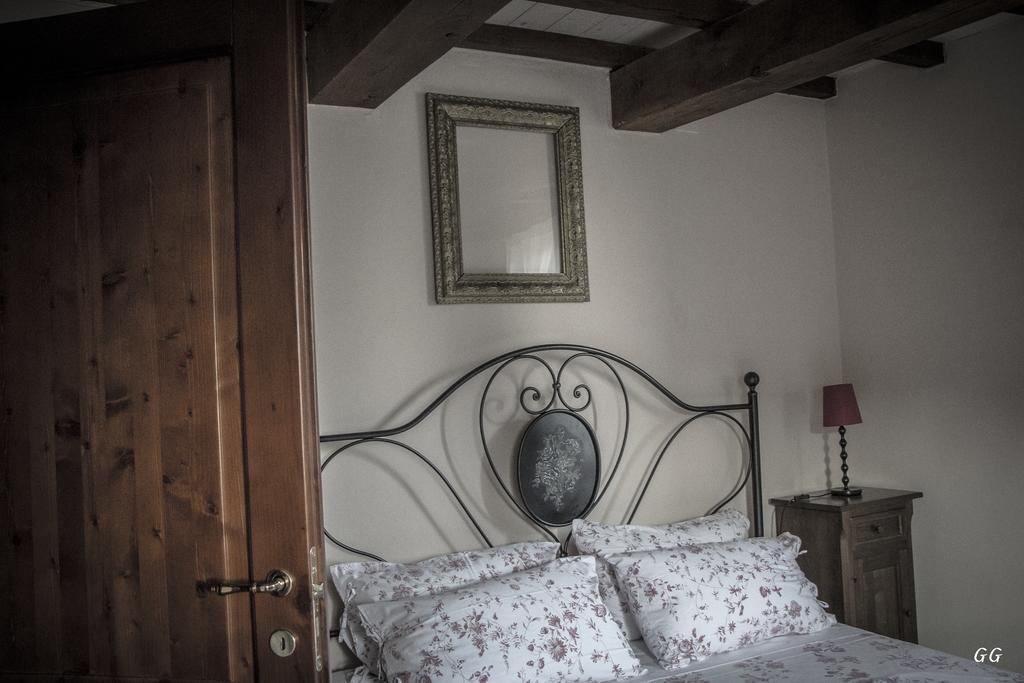 Mons Major Relais Villa Montemaggiore al Metauro Phòng bức ảnh